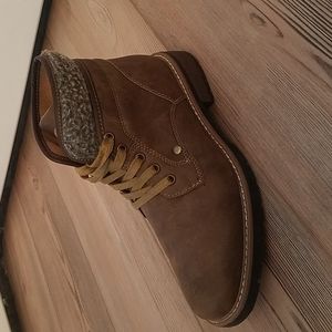 Mens or teens brown boots